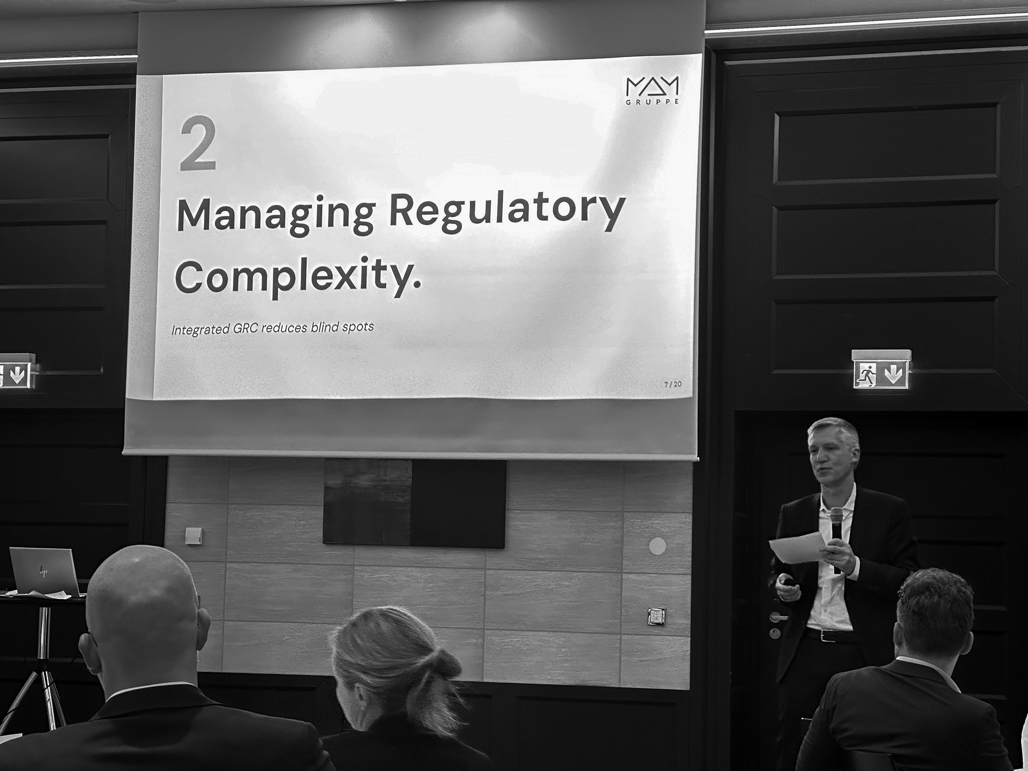 Tjerk Schlufter Presenting